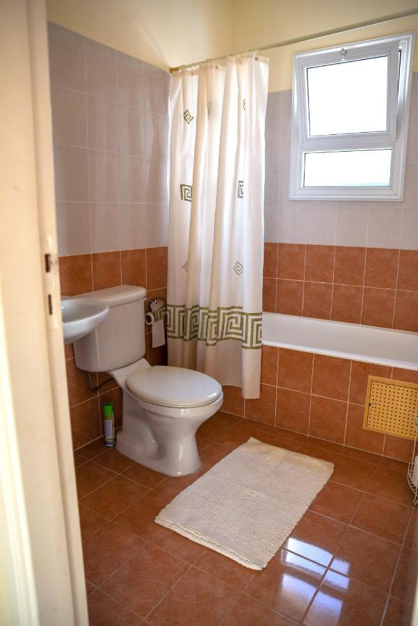 Melania Gardens Apartment 2 Paphos Extérieur photo