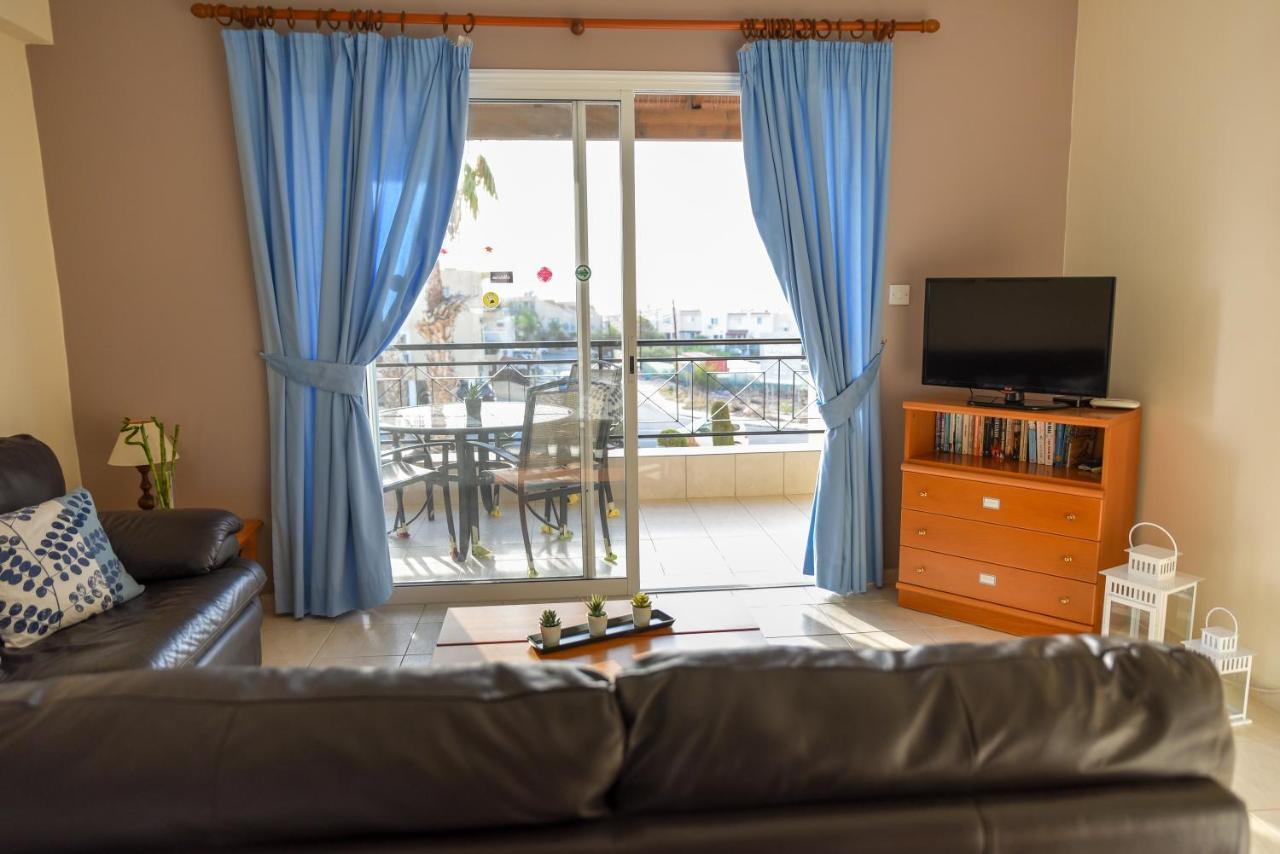 Melania Gardens Apartment 2 Paphos Extérieur photo